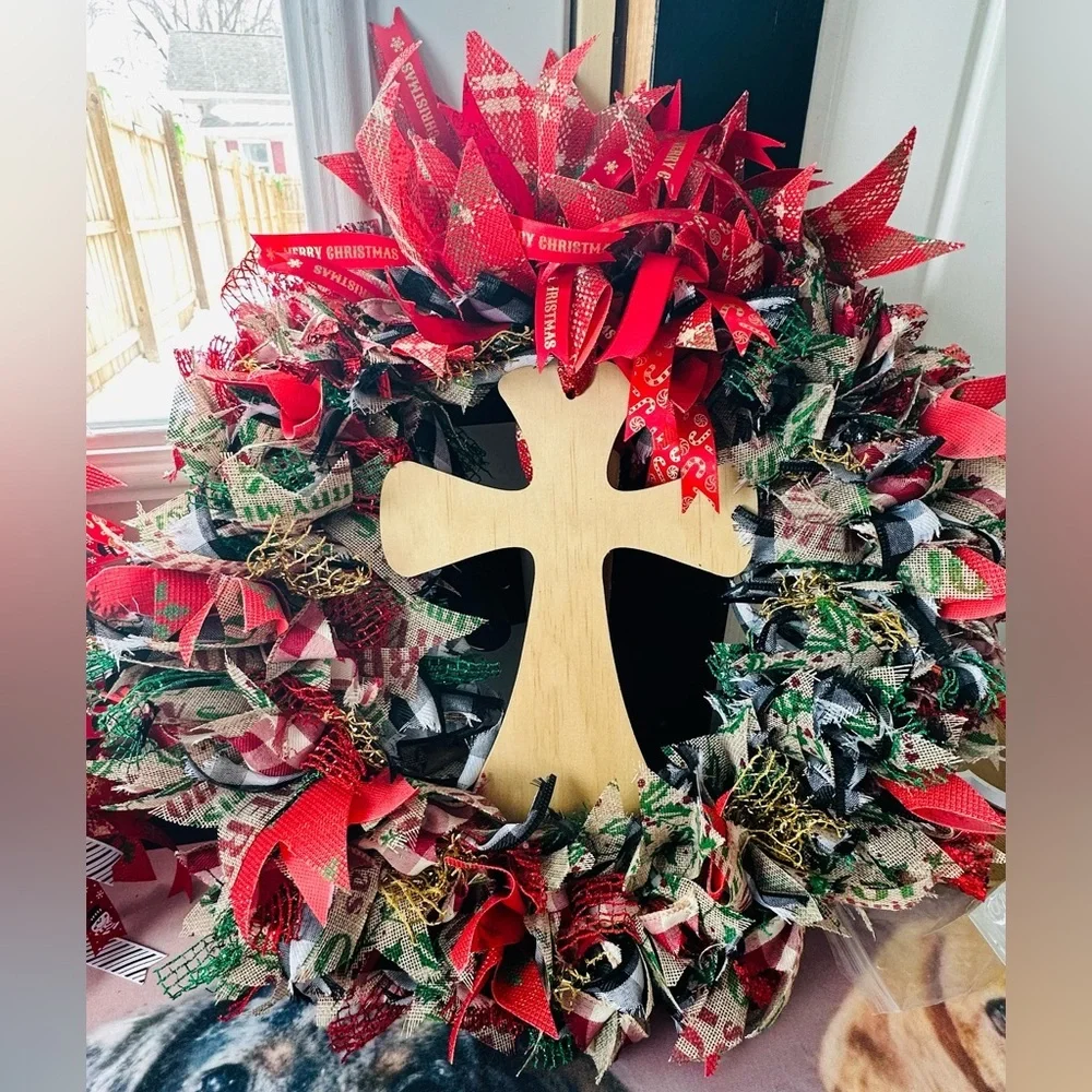 19”x 18” Handmade Christmas Wreath